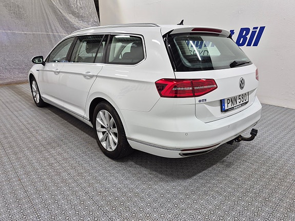 Volkswagen Passat 5 of 5
