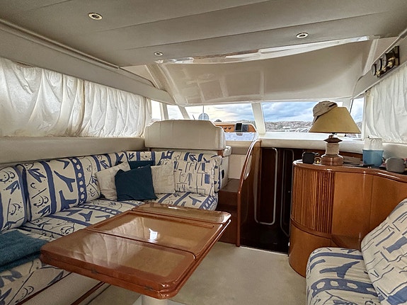 Azimut 40 Flybridge 16 of 24