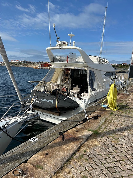 Azimut 40 Flybridge 6 of 24