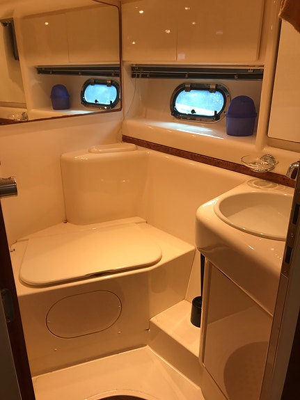 Azimut 40 Flybridge 19 of 24