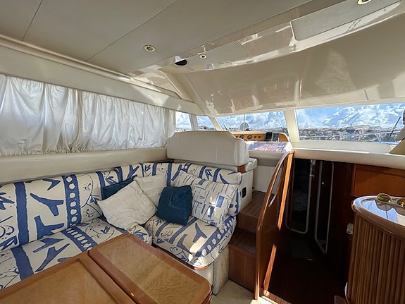 Azimut 40 Flybridge 12 of 24