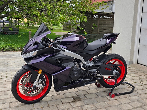 Aprilia RS 660 3 of 5