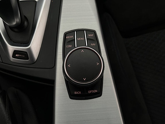 BMW 330e 22 of 30