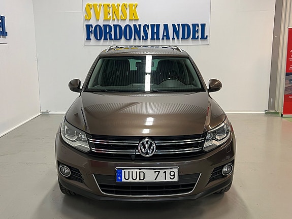 Volkswagen Tiguan 3 of 5
