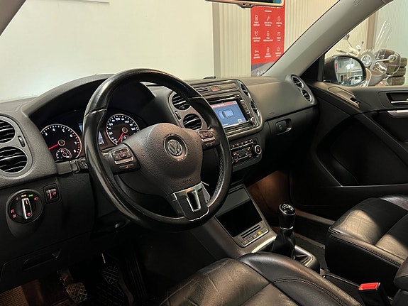 Volkswagen Tiguan 13 of 30