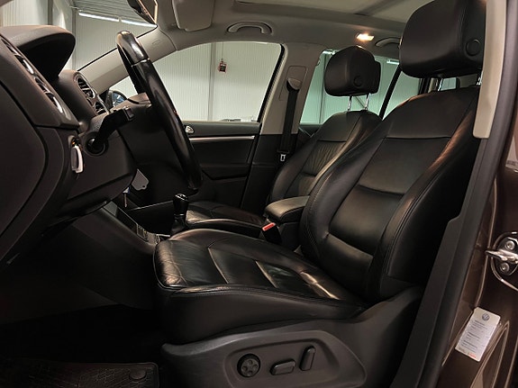 Volkswagen Tiguan 14 of 30