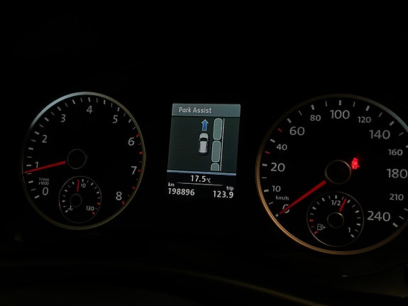 Volkswagen Tiguan 25 of 30
