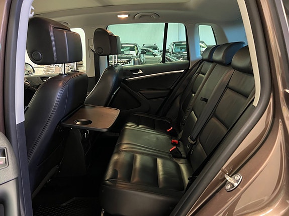 Volkswagen Tiguan 16 of 30