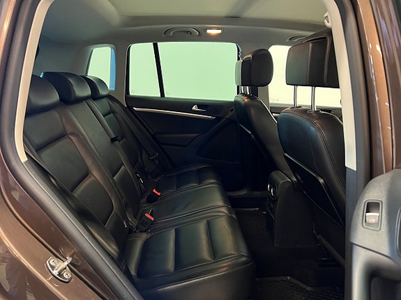 Volkswagen Tiguan 19 of 30