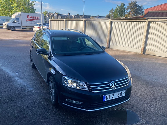 Volkswagen Passat 2 of 5