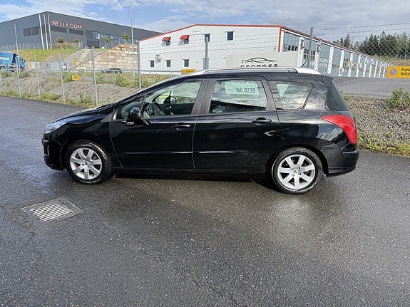 Peugeot 308 SW 2 of 15