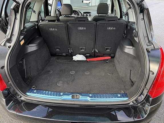 Peugeot 308 SW 10 of 15