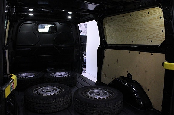 Ford Transit Custom 10 of 21