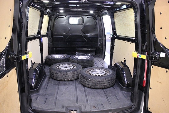 Ford Transit Custom 9 of 21
