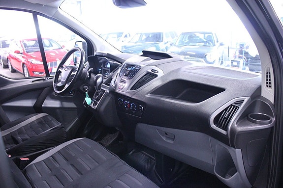 Ford Transit Custom 16 of 21