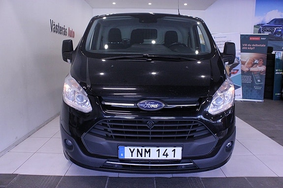 Ford Transit Custom 8 of 21