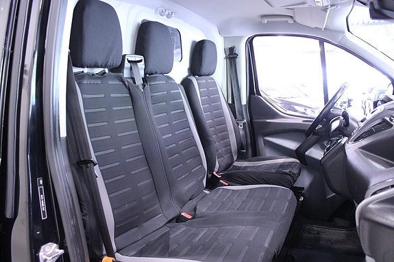 Ford Transit Custom 15 of 21