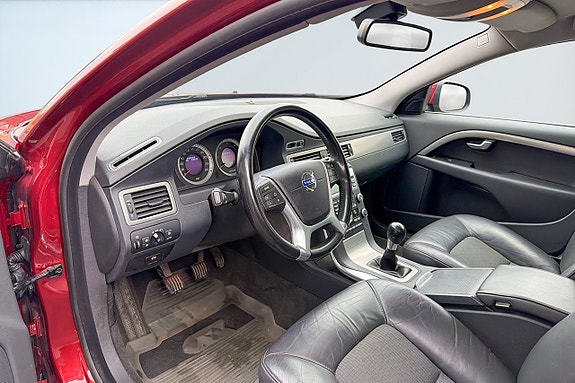 Volvo V70 10 of 17