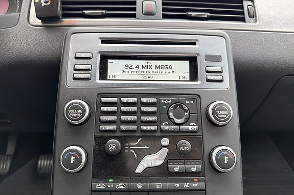 Volvo V70 14 of 17