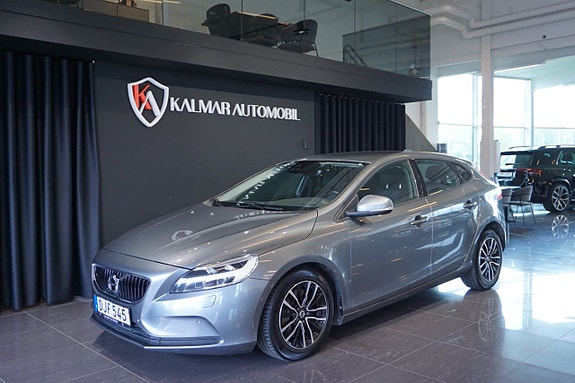 Volvo V40 4 of 16