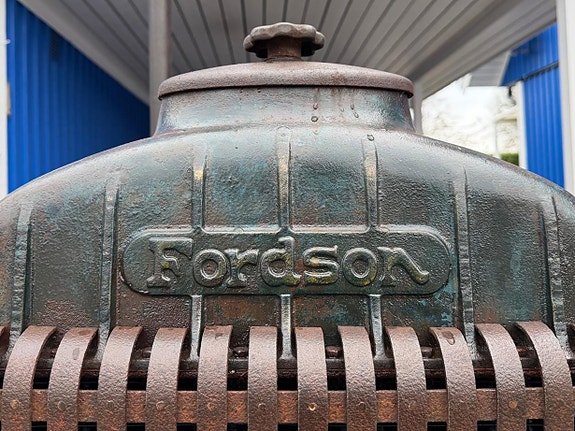 Ford Fordson N Standard 2 of 8
