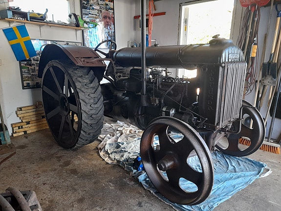 Ford Fordson N Standard 5 of 8