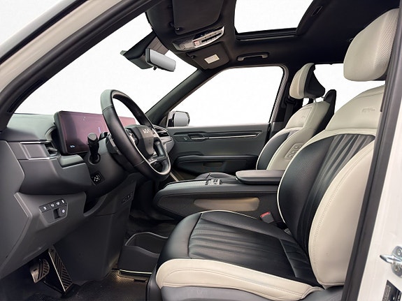 Kia EV9 13 of 30