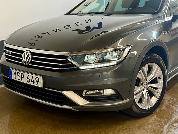 Volkswagen Passat Alltrack 4 of 5