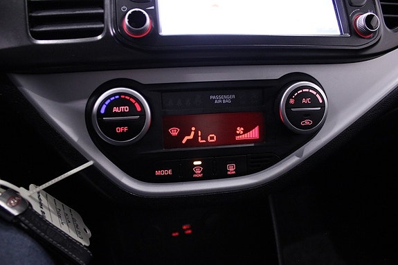 Kia Picanto 23 of 27