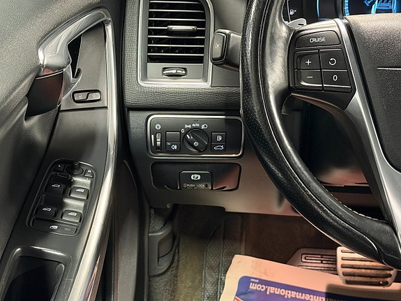 Volvo XC60 19 of 27