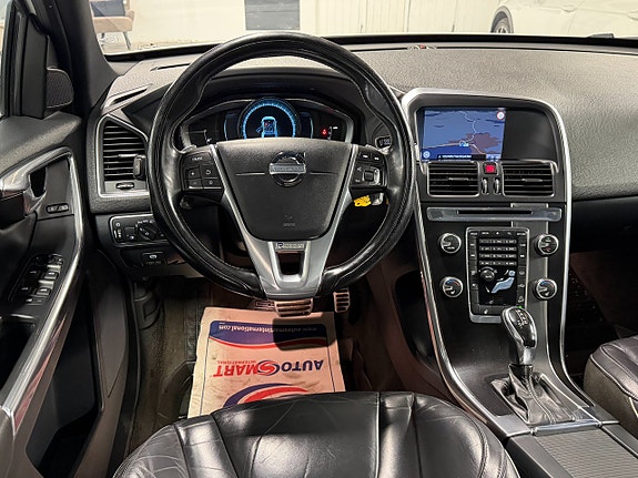 Volvo XC60 12 of 27