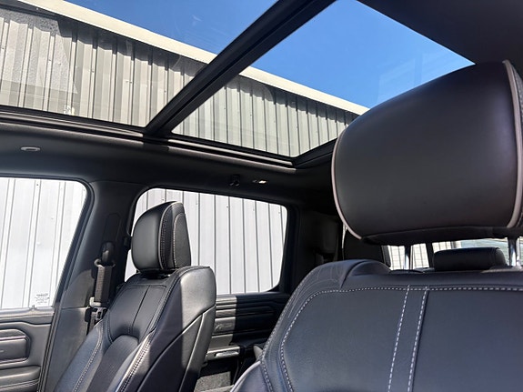 Dodge RAM 1500 15 of 21
