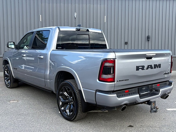 Dodge RAM 1500 4 of 5
