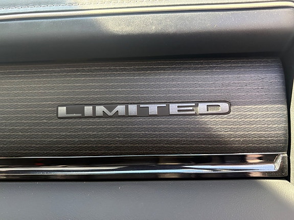 Dodge RAM 1500 14 of 21