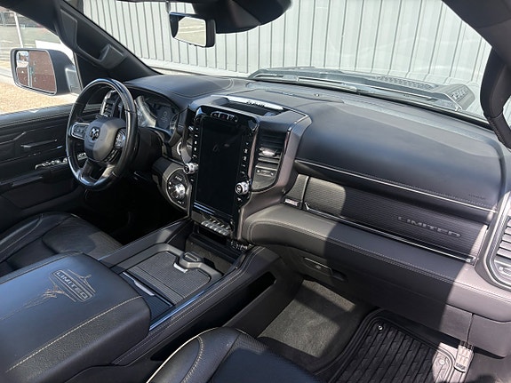 Dodge RAM 1500 12 of 21