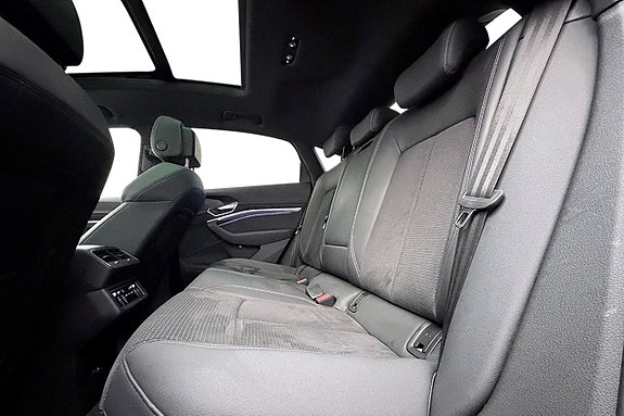 Audi Q8 17 of 30