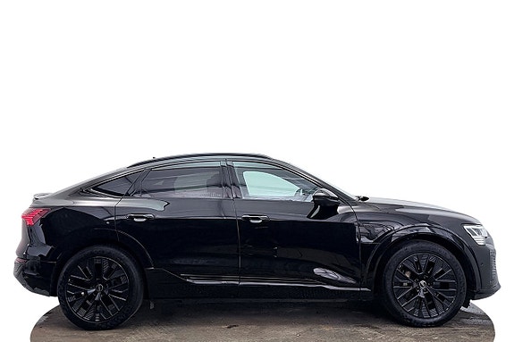 Audi Q8 5 of 5