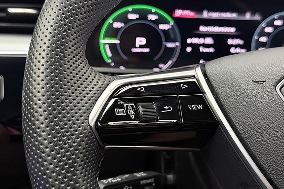 Audi Q8 21 of 30