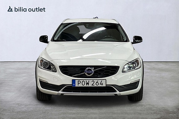 Volvo V60 Cross Country 3 of 5
