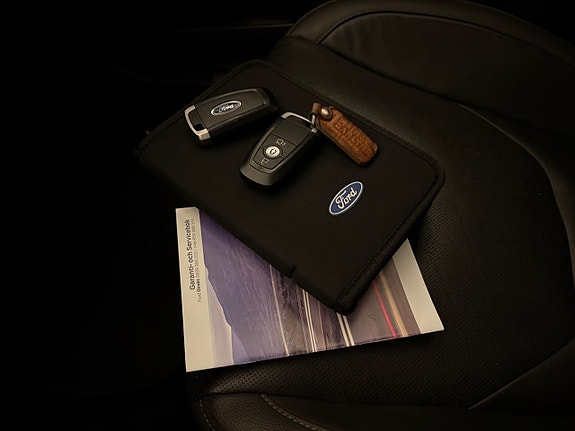Ford Mondeo 20 of 22