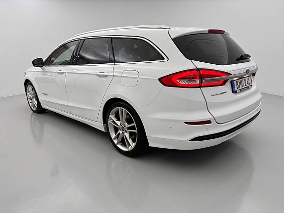 Ford Mondeo 4 of 5