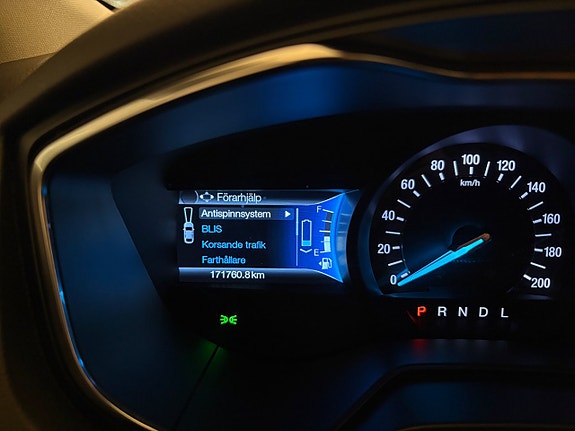 Ford Mondeo 16 of 22