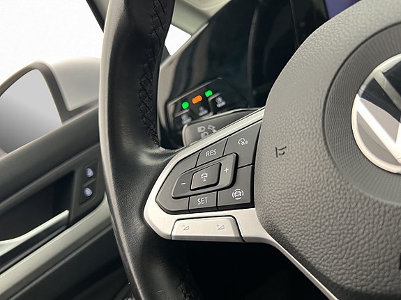 Volkswagen Golf Alltrack 14 of 30