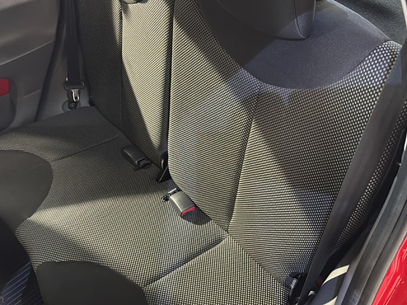 Toyota Aygo 12 of 15