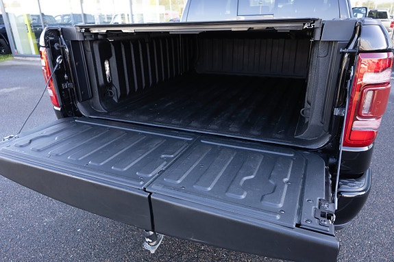 RAM 1500 10 of 17