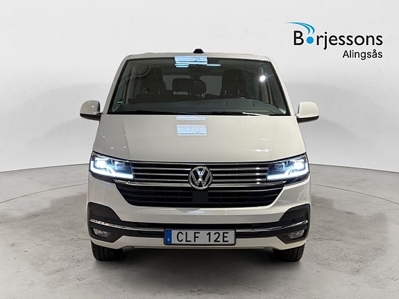 Volkswagen Caravelle 4 of 5