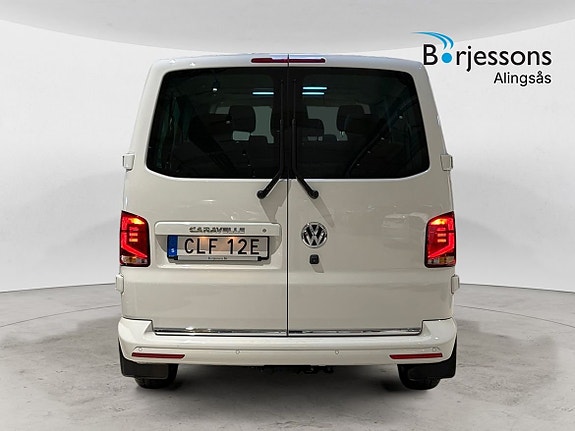 Volkswagen Caravelle 5 of 5