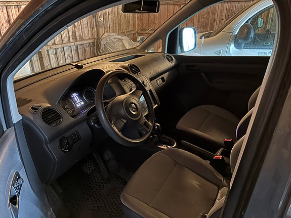 Volkswagen Caddy Maxi 3 of 4
