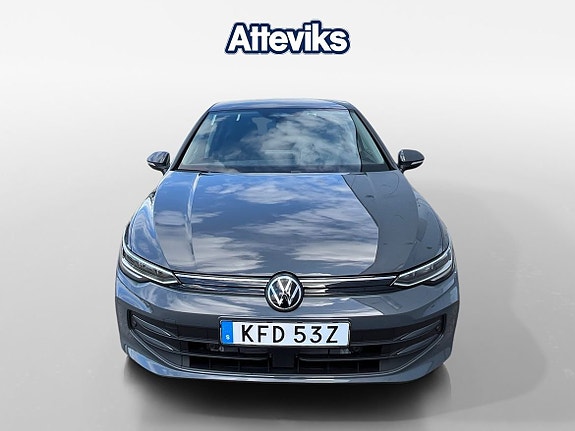 Volkswagen Golf VIII 8 of 15