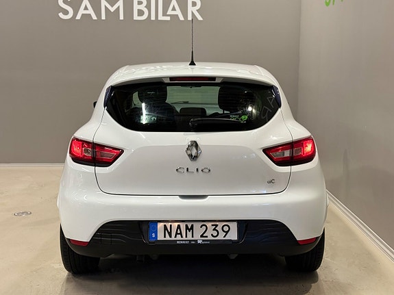 Renault Clio 6 of 18